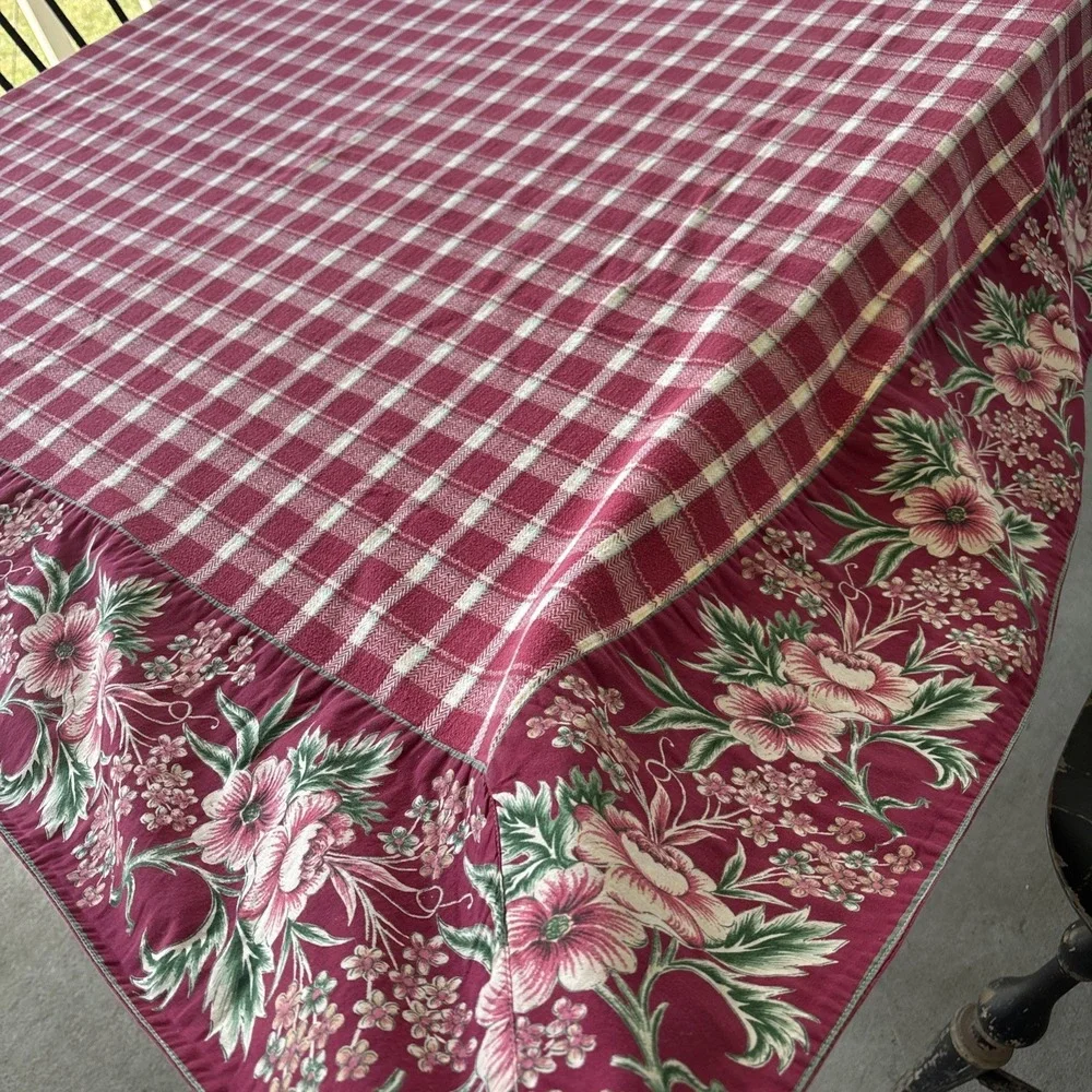 VTG April Cornell Tablecloth 89x58‎ Red Country Plaid Floral Border Farmhouse